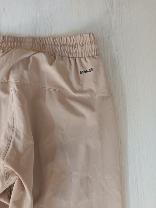 Дамско долнище ново размер S