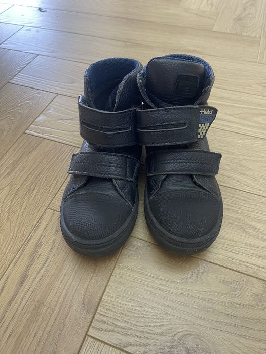 Ботинки Лель кожанные на мальчика , размер 30.