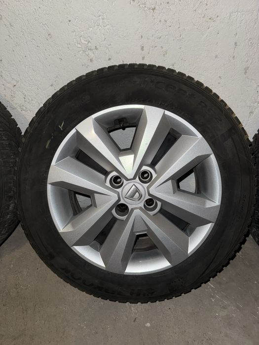 Jante OEM Dacia Logan (tabla+capac+anvelopa iarna)