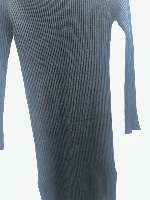 Черное теплое платье