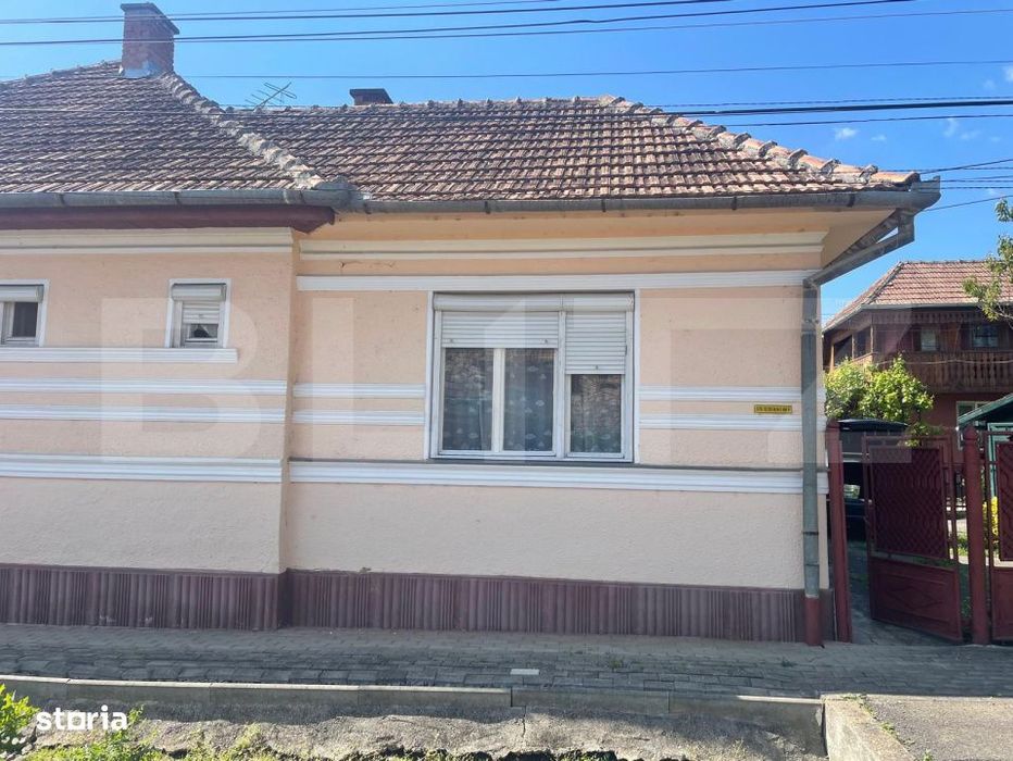 Casa de vanzare in Sarmasu, 122mp construiti, 275 mp teren