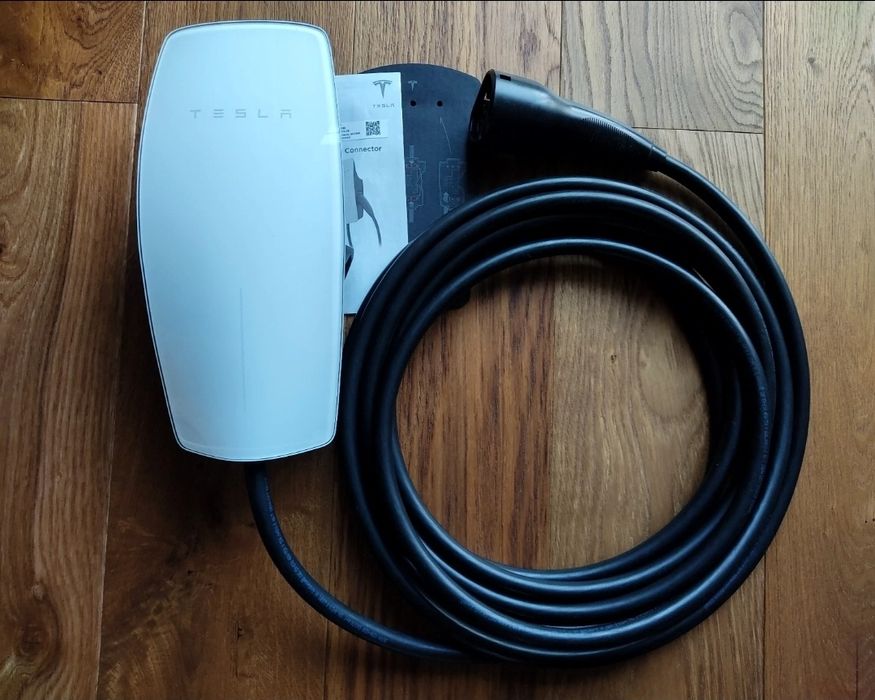 Зарядна станция Tesla Wallconnector Gen3 22kW 32A Wallbox Wallcharger