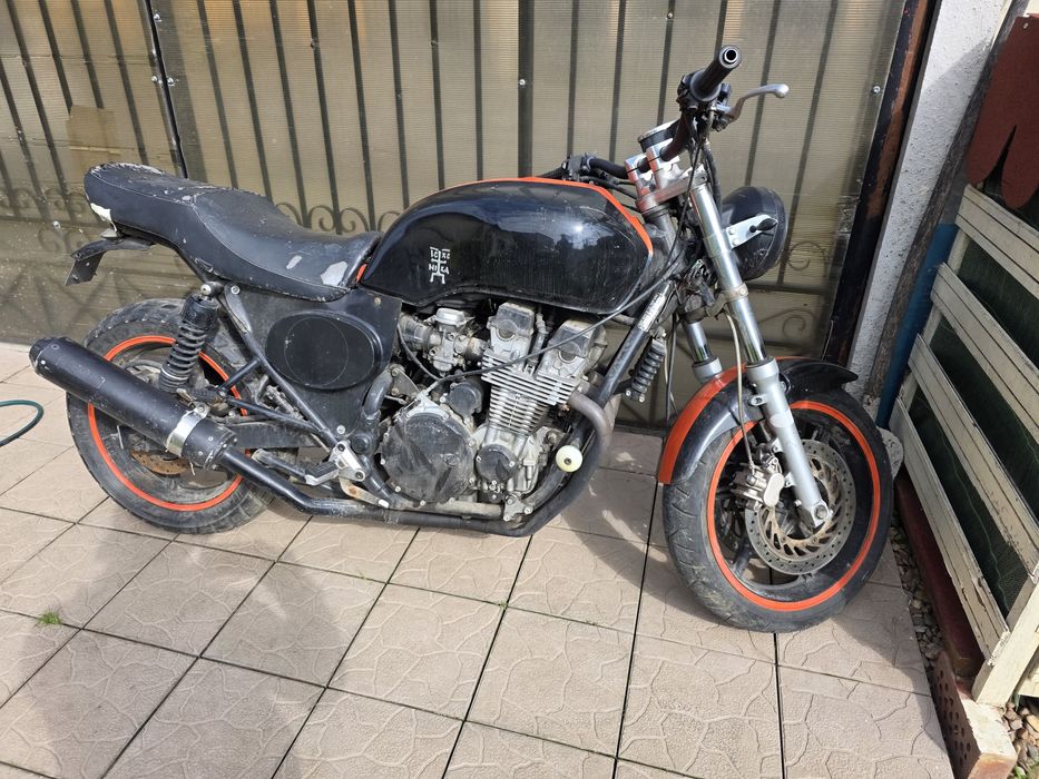 Honda cb750 cafe racer