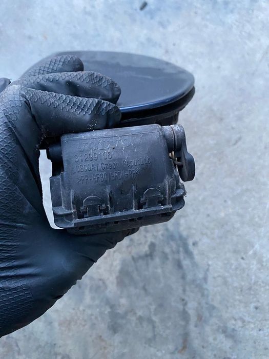 Capac usita rezervor VOLVO V60 D6 HYBRID 2014-2018 31416644 31440252 31299106