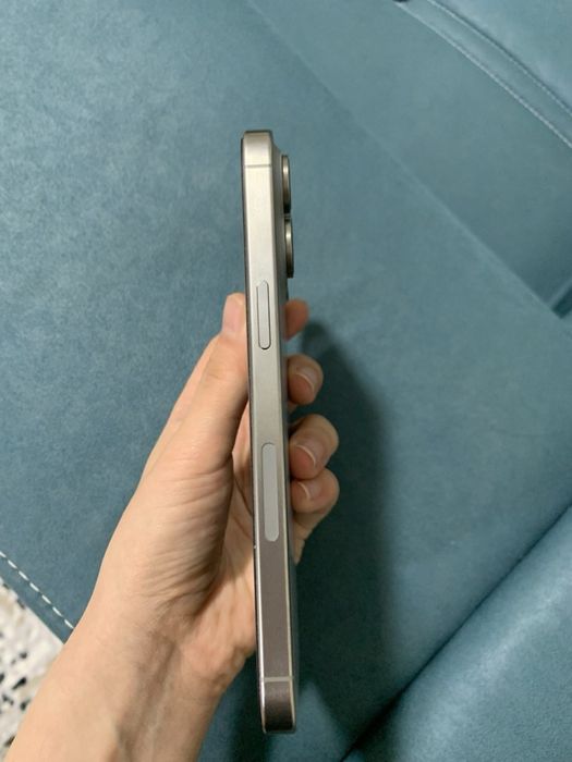 iPhone 15 Pro Max (256 GB)