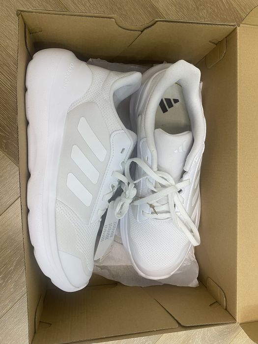 Красовки белые 40 размер