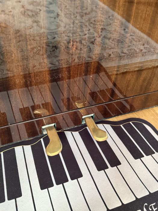 Продаю пианино LIRIKA