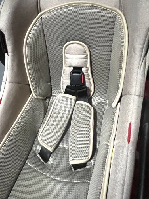 Детска количка Hauck и седалка за кола