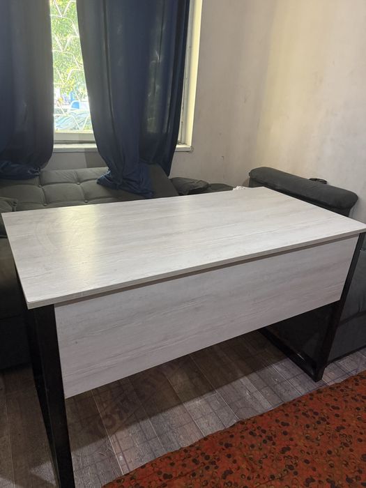Kompyuter parta katta mustahkam ideal holatda ishlatilmayapti