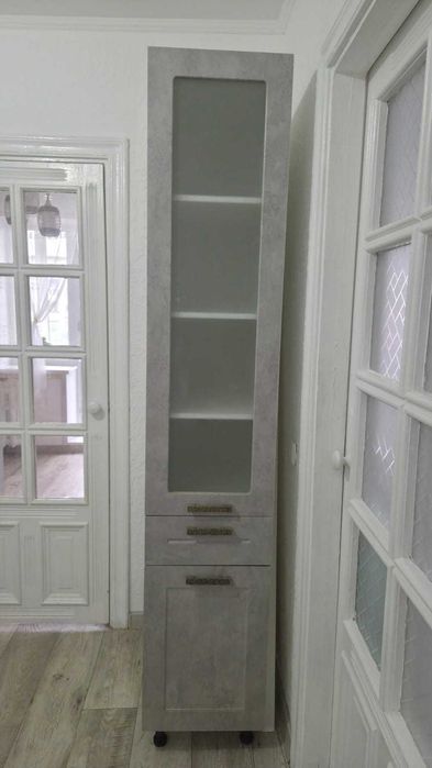 Продам шкаф для посуды. Витрина. Буфет. Сервант