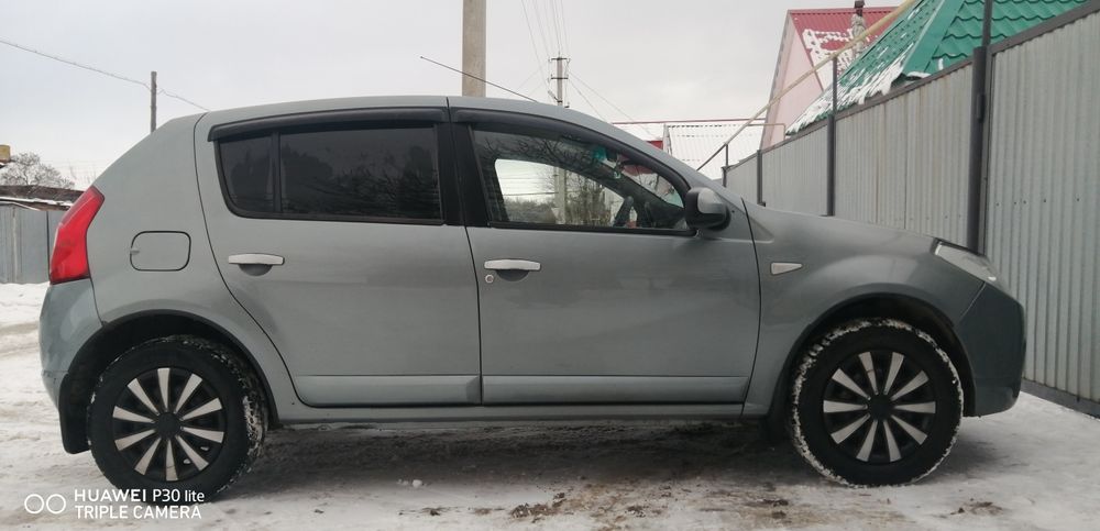 Продается машина Reno Sandero 2012г.