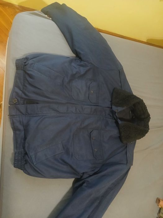 Полицейско яке от стария модел 182/120