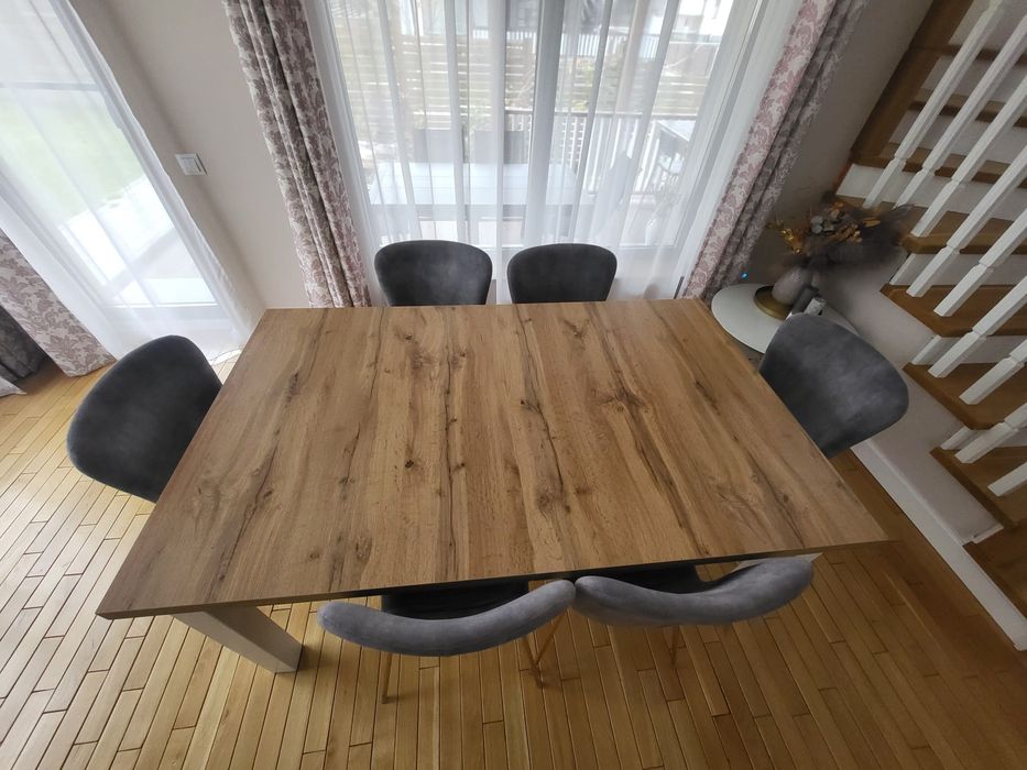 Set masă și scaune dining