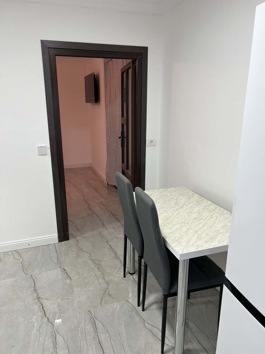 Inchiriez garsoniera la casă