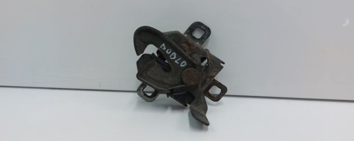 Broasca capota Fiat Doblo prima generatie