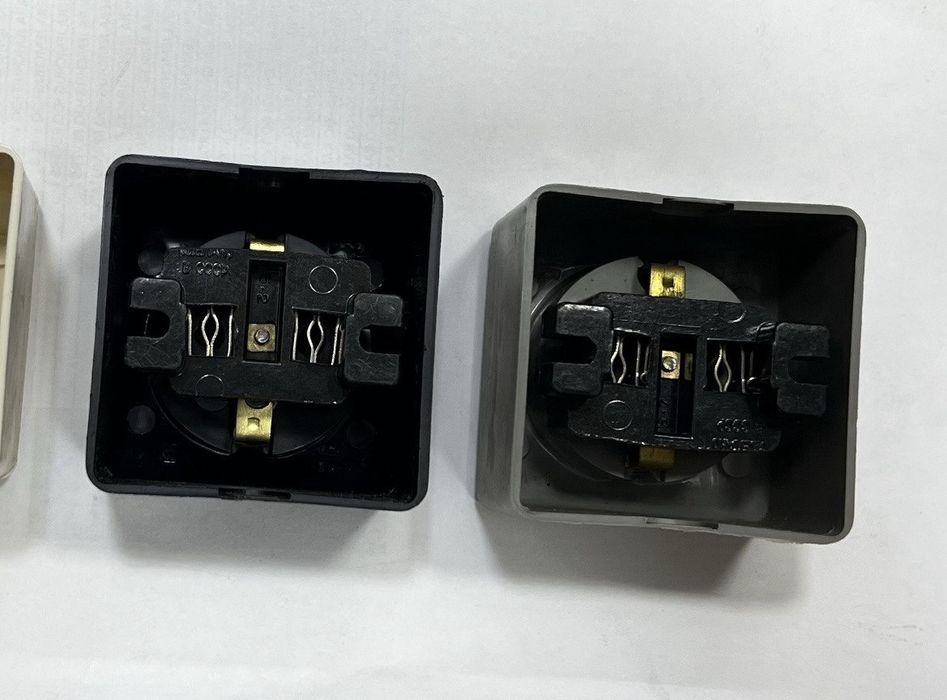 Наружная розетка