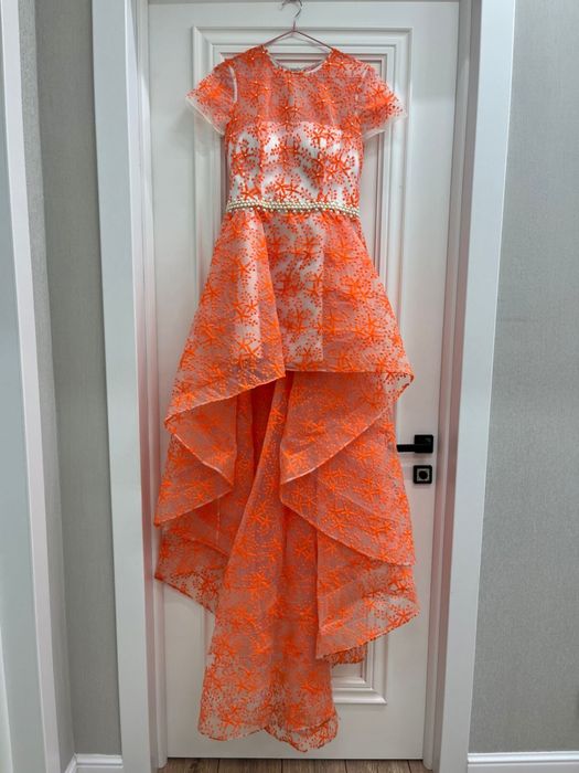 Продается оригинальное вечернее платье