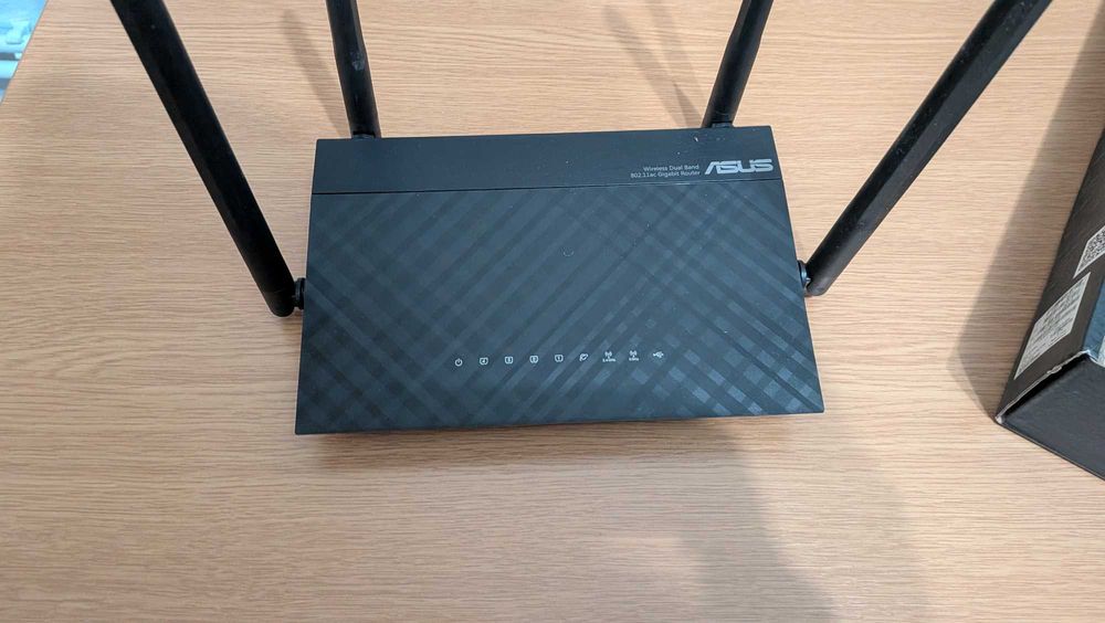 Router Asus RT-Ac59U