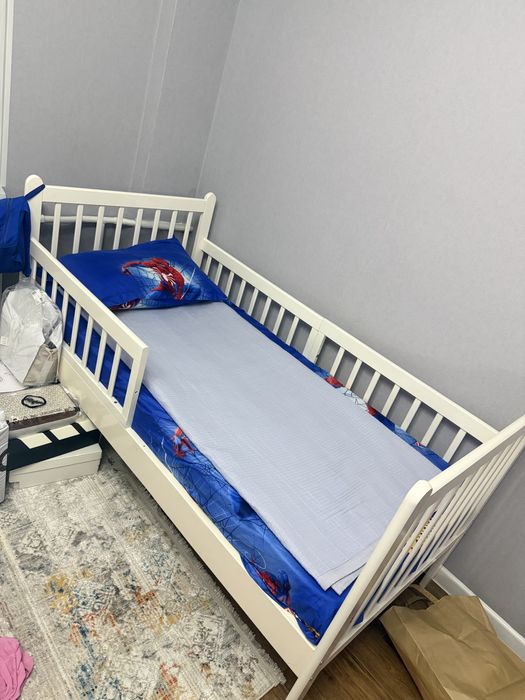 Детская кровать деревянная