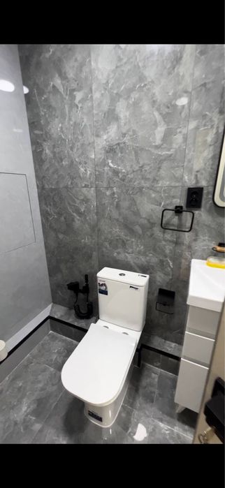 Srochna Bektemurda Musaffo maskani 2 xonali uy  sotitladi