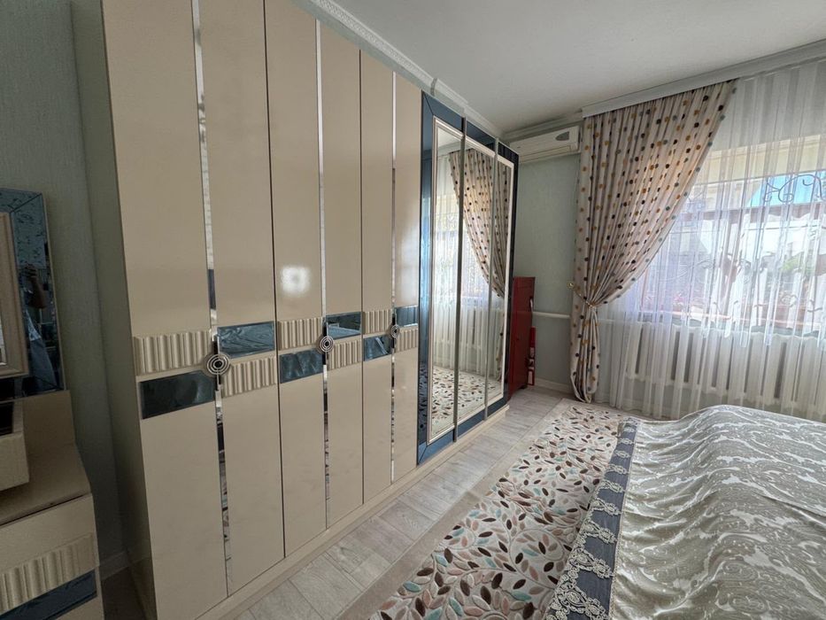 Спальный гарнитур