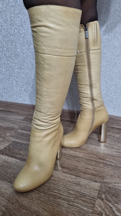 Продаю сапоги весна-осень