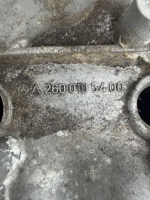 Цилиндрова глава с клапани (без валове) Mercedes M260 2.0L A2600105400 R2600162001