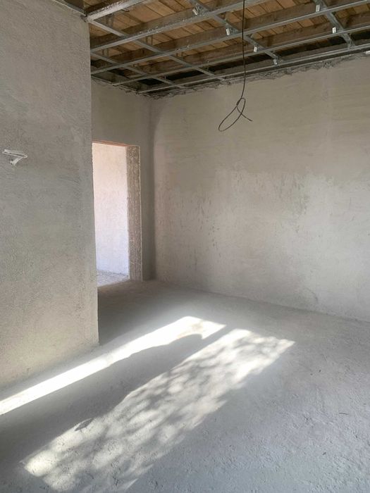 НОВА КЪЩА С ДВОР в с. Горни Домлян