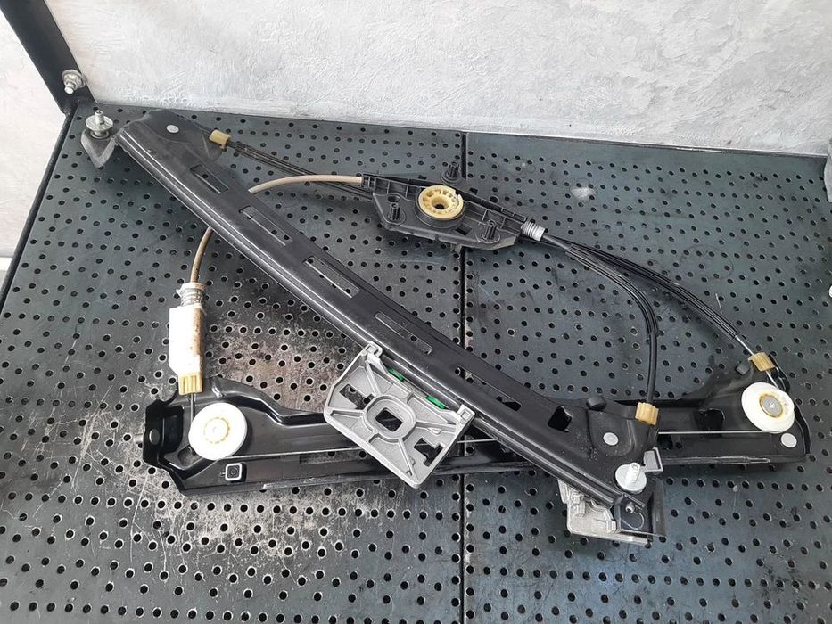 macara geam stanga spate vw passat cc 2008  962850-104  3c8839461g