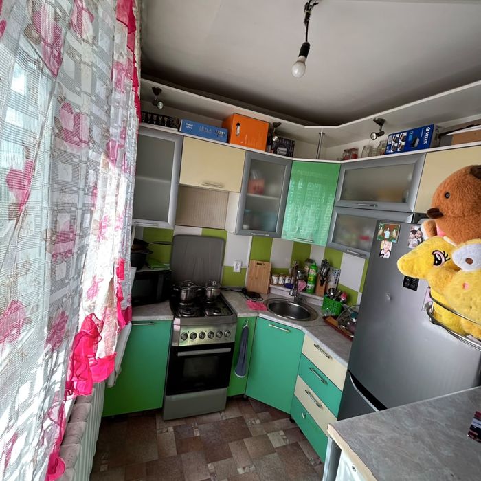 Продам евро 2 комн квартиру