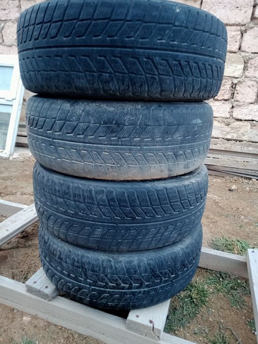 Продается диски с шинами в очень хорошом состояний!