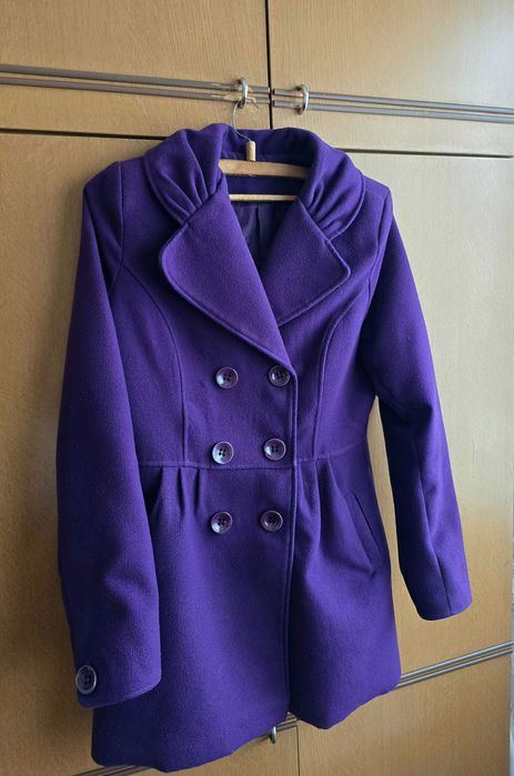 Дамско палто в лилав цвят
