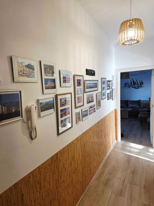 Дава се под наем Тристаен апартамент в Бургас, Център - 100 кв.м за 612 € - Снимка #2