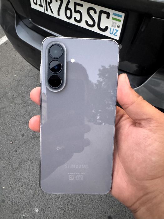 Samsung galaxy A57