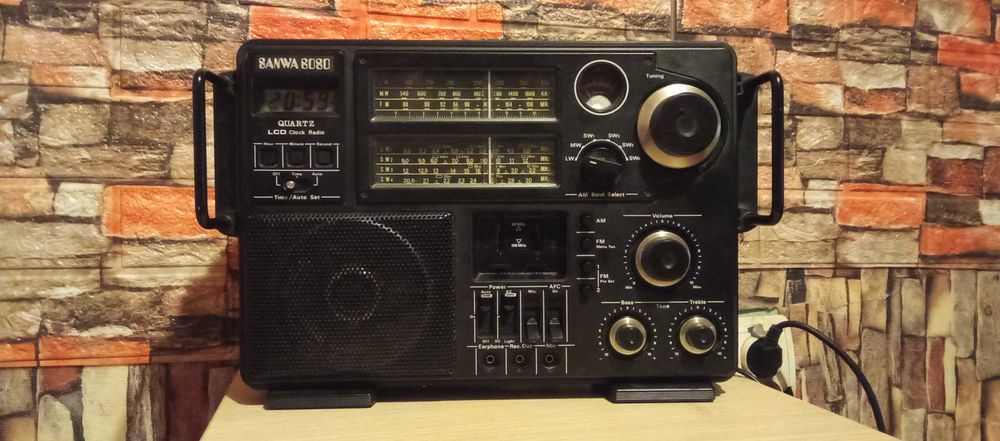 Radio semiprofesional Sanwa 6080 perfect functional