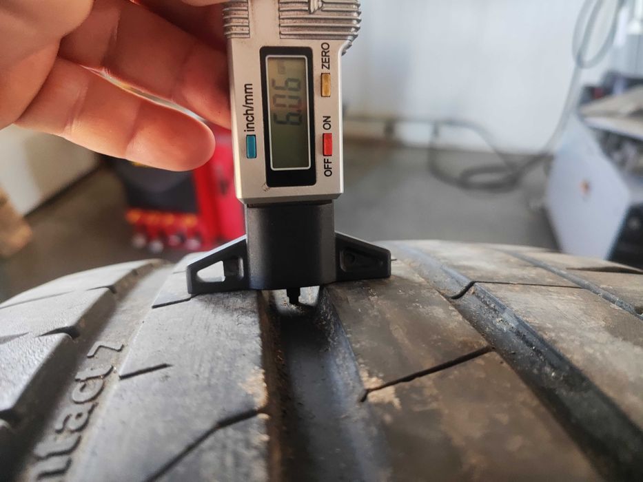 1бр. летни гуми 275/40/20 Continental