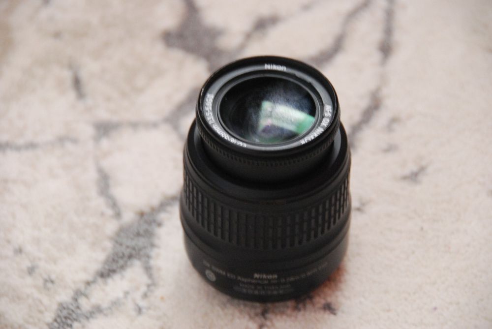 Obiectiv nikon 18-55 mm