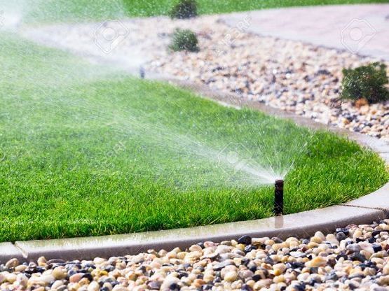Montaj rulouri gazon siteme de irigan pregarire teren pt montaj