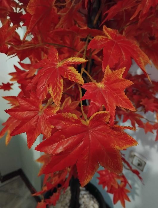 Красиво изкуствено дърво 2 м