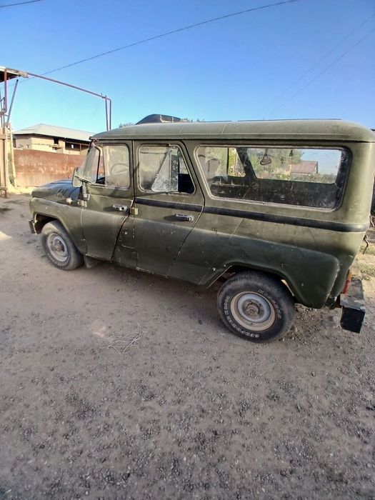 Uaz 3153 sotildi.