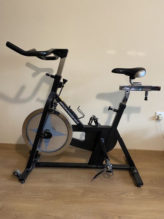 Bicicleta spinning profesională SCHWINN iC Pro