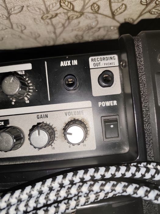 Гитарный комбоусилитель Roland Cube 15X