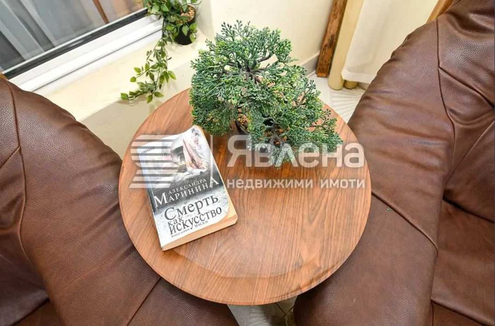 Продава се Двустаен апартамент в Варна, Център - 72 кв.м за 2487 €/кв.м - Снимка #3