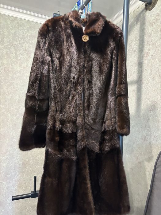 Продаю   норковую шубу