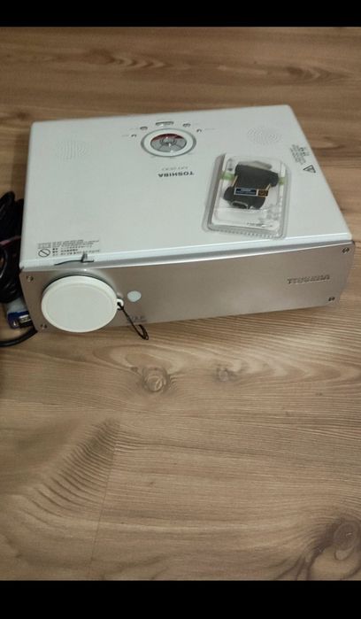 Proiector HDMI Toshiba TDP MT 200 

TDP-MT200. Perfe