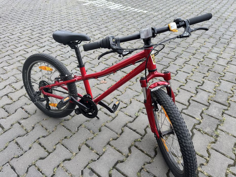 Bicicletă copii Specialized 20” – MTB – 800 lei