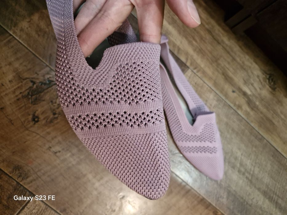 Продам женские макасы