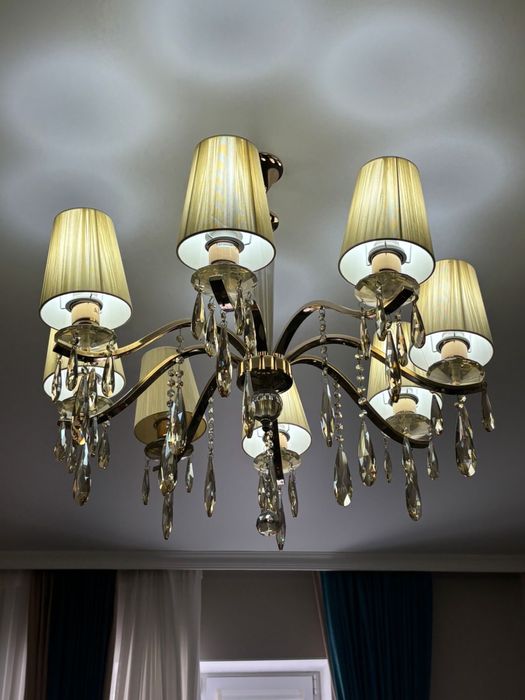 Продается люстры