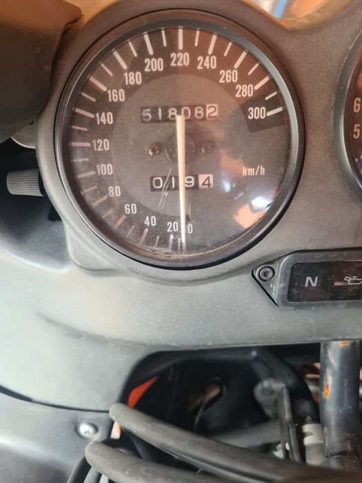 Motocicleta  Yamaha 74 kw.