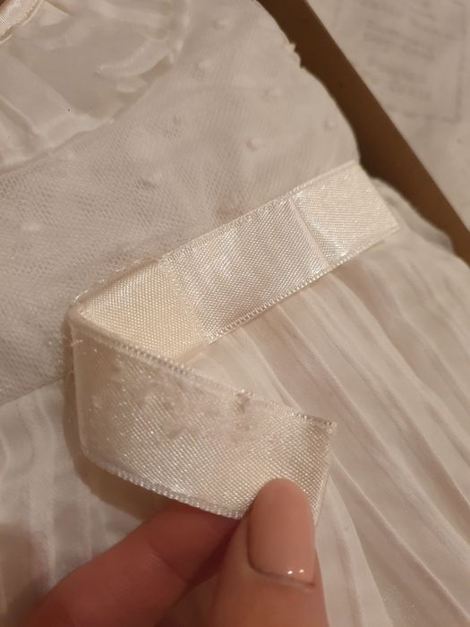 Бяла рокля за бебе